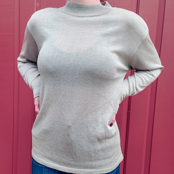 🚨 SOLD 🚨 Vintage Silk Mock Turtleneck - Picture 3 of 7